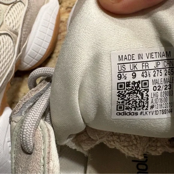 Yeezy 500 Bone/white Adidas Sneakers - Picture 7 of 8